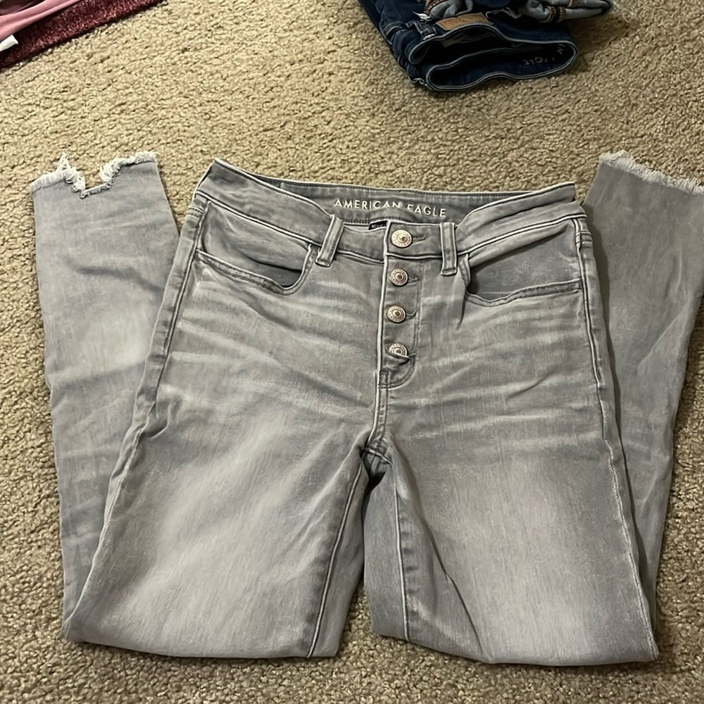 Women’s American eagle size 6 jeans